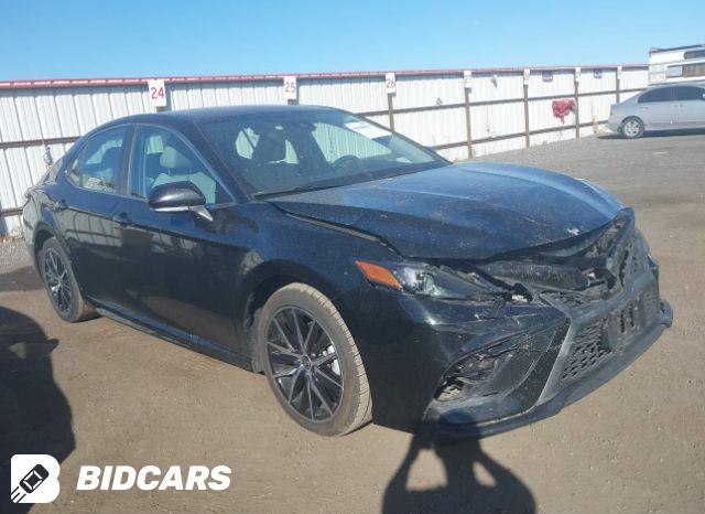 Toyota Camry 2021, VIN 4T1G11AK6MU605068, 2/11