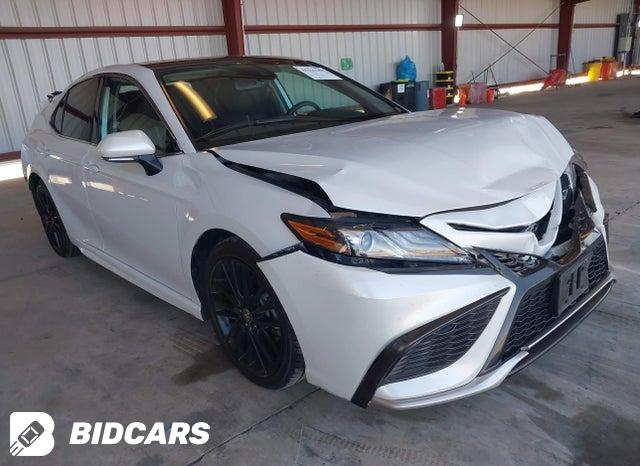 Toyota Camry 2020, VIN 4T1G11AK7LU878552, 3/5