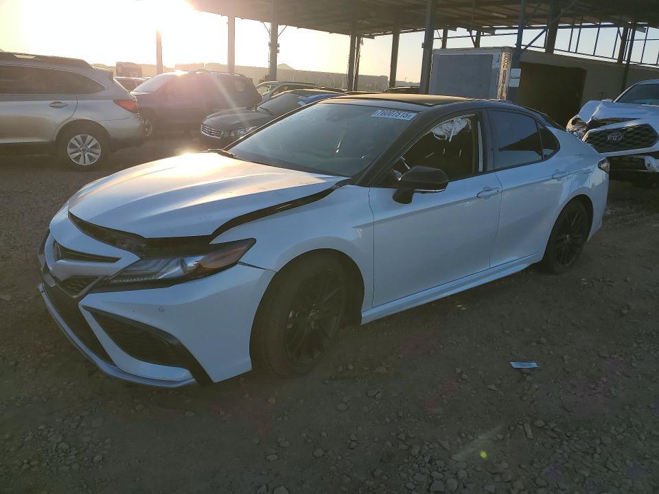 Toyota Camry 2022, VIN 4T1G11AK9NU070822, 4/5