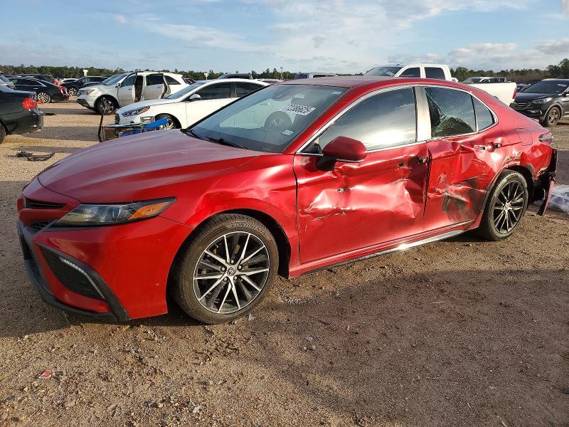 Toyota Camry 2021, VIN 4T1G11AKXMU611861, 2/5