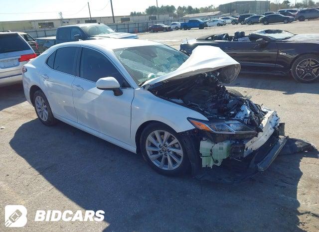 Toyota Camry 2021, VIN 4T1G11AKXMU611861, 4/5