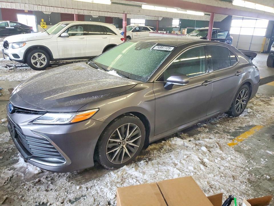 Toyota Camry 2022, VIN 4T1G31AK4NU571837, 2/5
