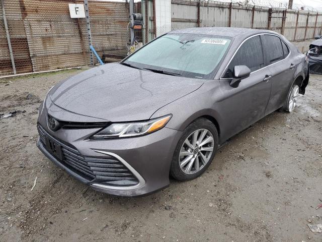 Toyota Camry 2022, VIN 4T1G31AK4NU571837, 4/5