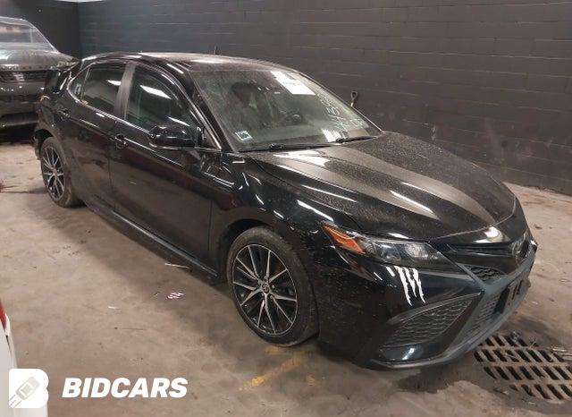 Toyota Camry 2022, VIN 4T1G31AK5NU586833, 2/5