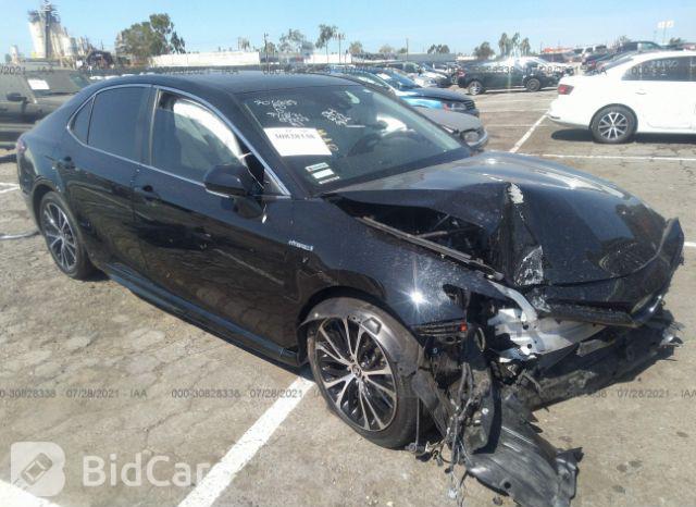 Toyota Camry 2020, VIN 4T1J31AK3LU545345, 1/5