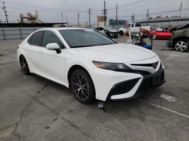 Toyota Camry 2020, VIN 4T1J31AK4LU019709, 15/19