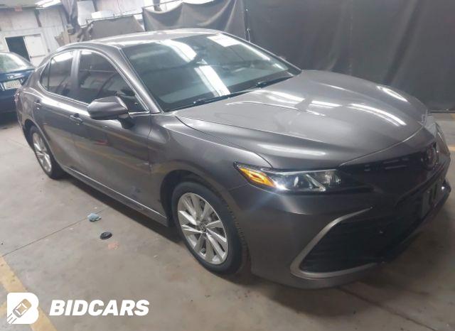 Toyota Camry 2022, VIN 4T1K61AK2NU040203, 3/5