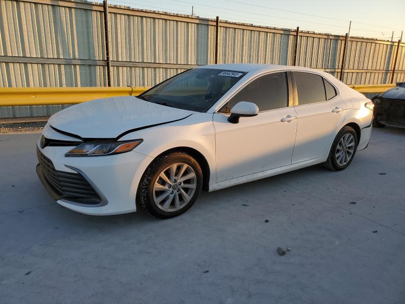 Toyota Camry 2022, VIN 4T1K61AK4NU061022, 3/5