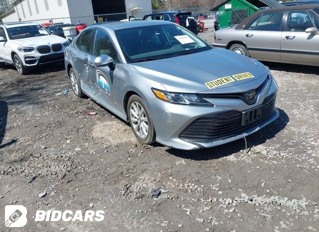 Toyota Camry 2020, VIN 4T1K61AK5LU367823, 2/5