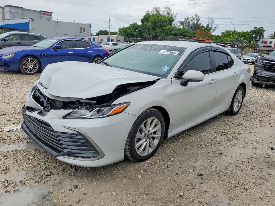 Toyota Camry 2022, VIN 4T1K61AK6NU714367, 3/5
