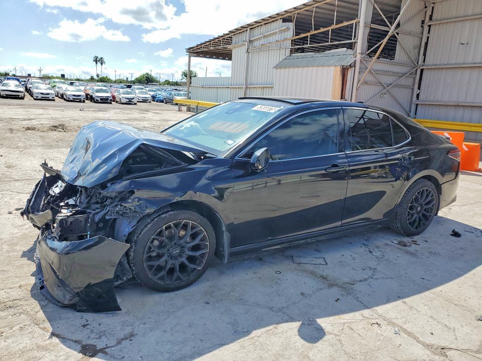 Toyota Camry 2021, VIN 4T1K61AK7MU424945, 3/5