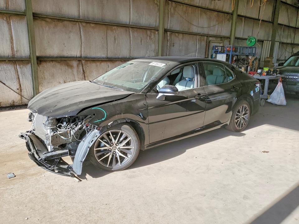 Toyota Camry 2020, VIN 4T1M11AK6LU936928, 2/5