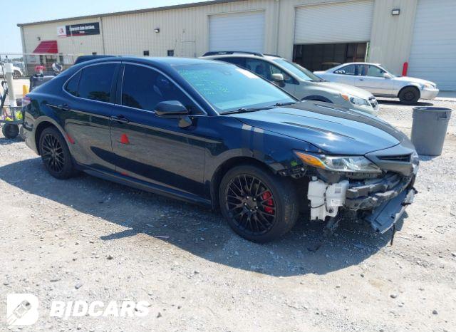 Toyota Camry 2020, VIN 4T1M11AKXLU879214, 3/5