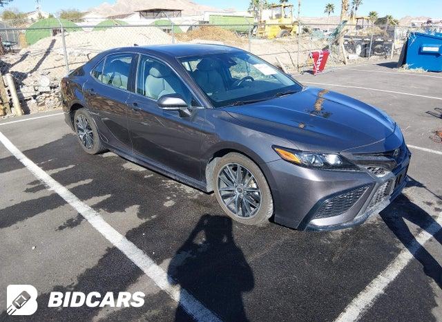 Toyota Camry 2021, VIN 4T1T11AK9MU472367, 1/5