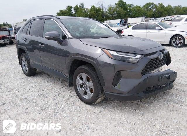 Toyota RAV4 2024, VIN 4T3B6RFV3RU168903, 3/5