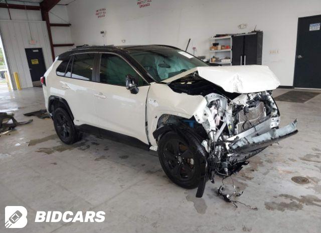Toyota RAV4 2022, VIN 4T3B6RFV4NU090240, 1/5