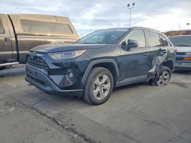 Toyota RAV4 2022, VIN 4T3B6RFV5NU100824, 2/5