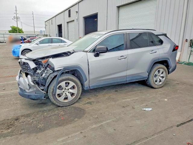 Toyota RAV4 2022, VIN 4T3B6RFV5NU100824, 3/5