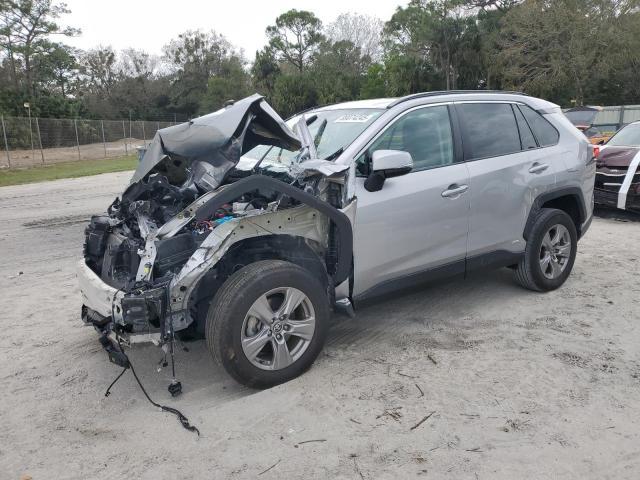 Toyota RAV4 2021, VIN 4T3B6RFV6MU021452, 3/5