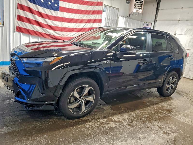 Toyota RAV4 2022, VIN 4T3MWRFV0NU082063, 3/5