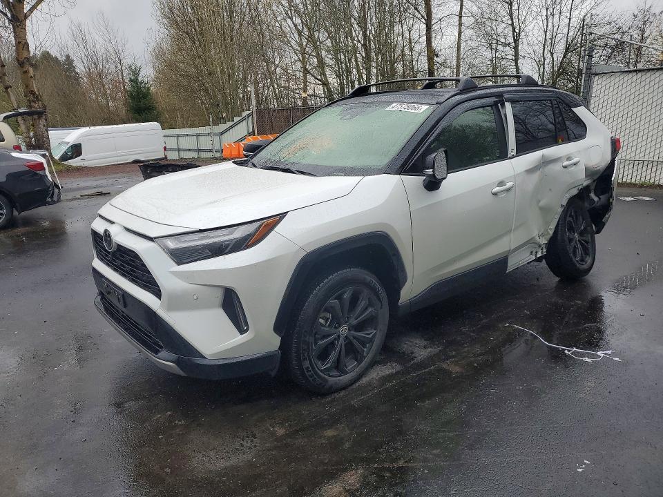 Toyota RAV4 2024, VIN 4T3RWRFV1RU140421, 4/5