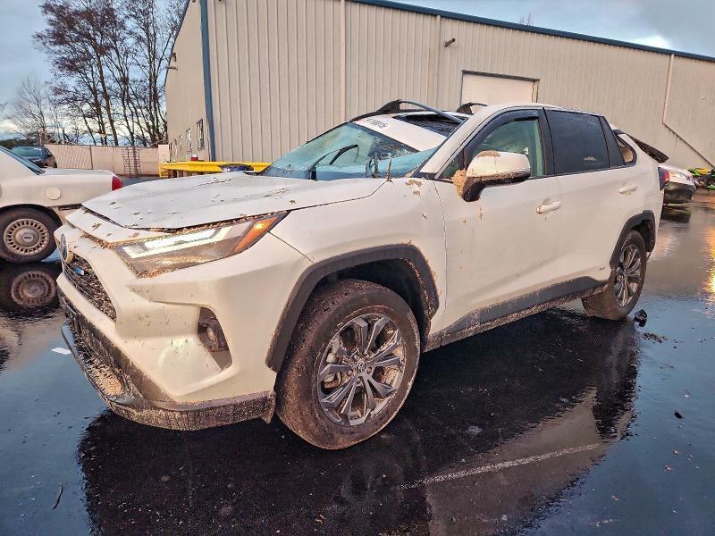 Toyota RAV4 2022, VIN 4T3RWRFV7NU062673, 2/5