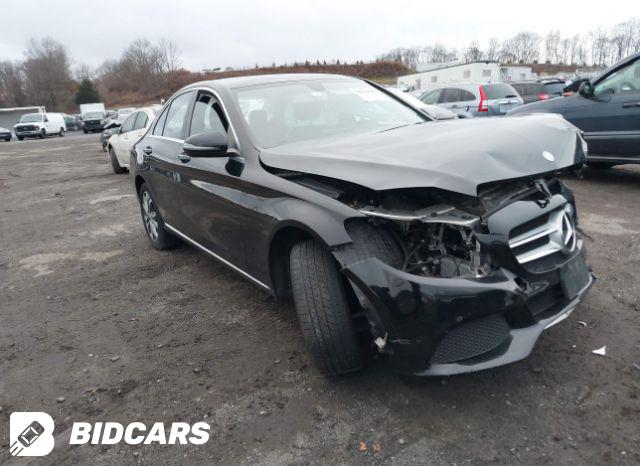 Mercedes-Benz C 300 2017, VIN 55SWF4JB5HU223601, 2/6