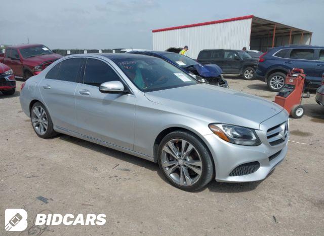 Mercedes-Benz C 300 2017, VIN 55SWF4JB6HU188700, 1/5