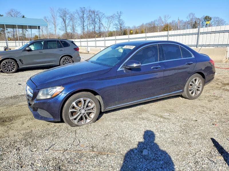 Mercedes-Benz C-Class 2016, VIN 55SWF4KB6GU123424, 2/5