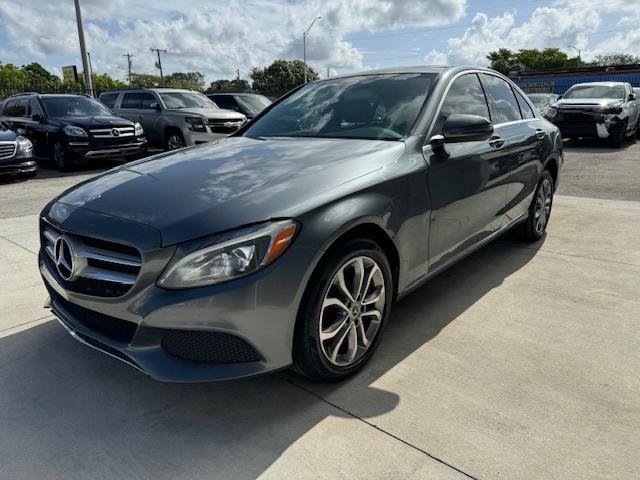 Mercedes-Benz C-Class 2016, VIN 55SWF4KB6GU140627, 2/5
