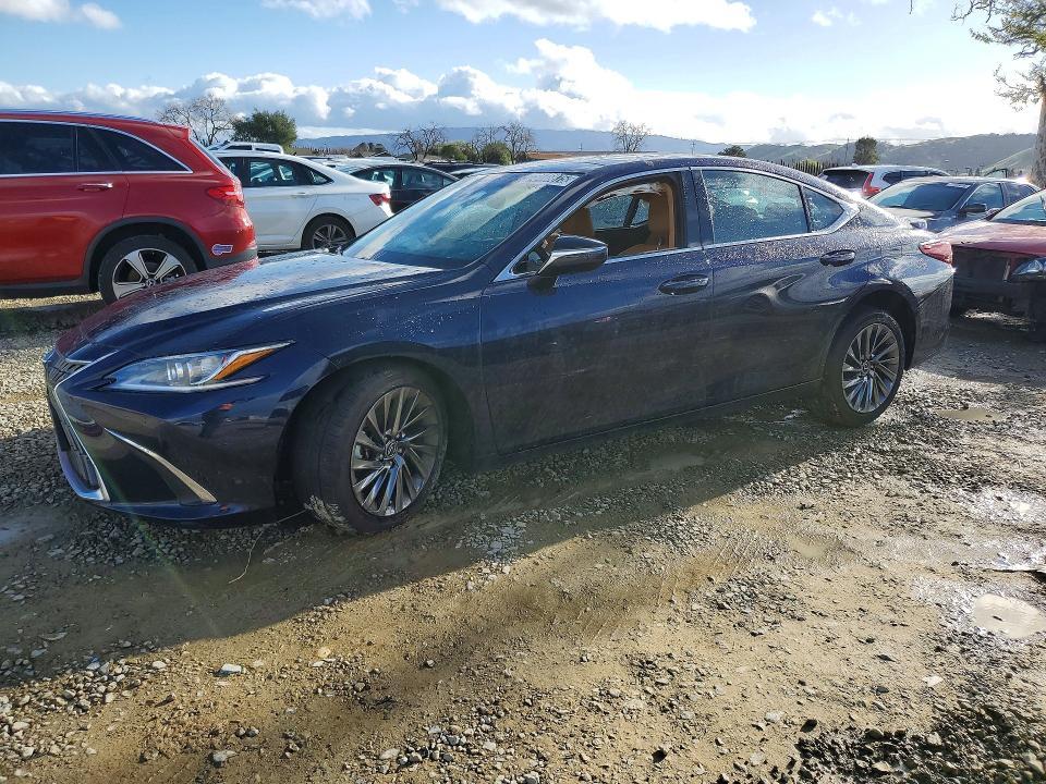 Lexus ES 2025, VIN 58ADA1C18SU071763, 3/5