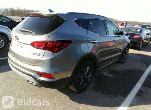 Hyundai Santa Fe 2018, VIN 5NMZWDLA1JH096725, 4/5