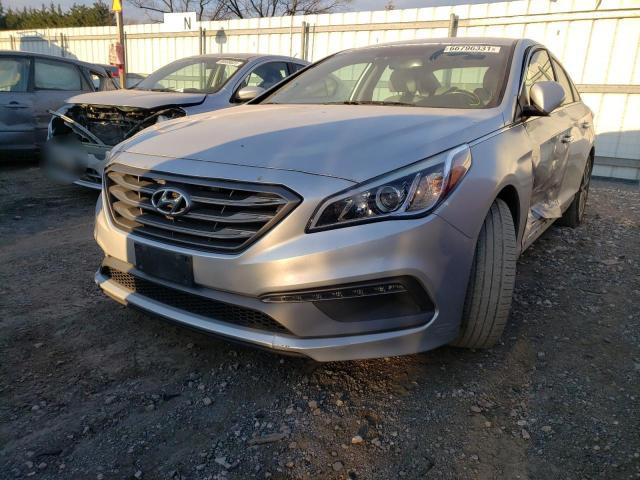 Hyundai Sonata 2015, VIN 5NPE34AF0FH056250, 2/5
