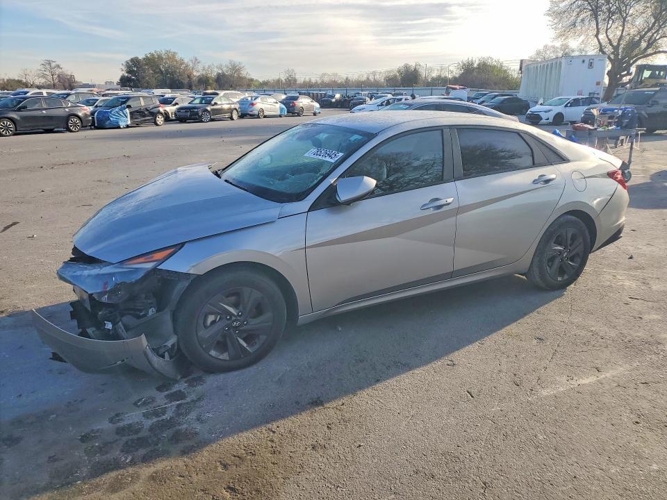 Hyundai Elantra 2021, VIN 5NPLM4AG0MH051835, 4/5
