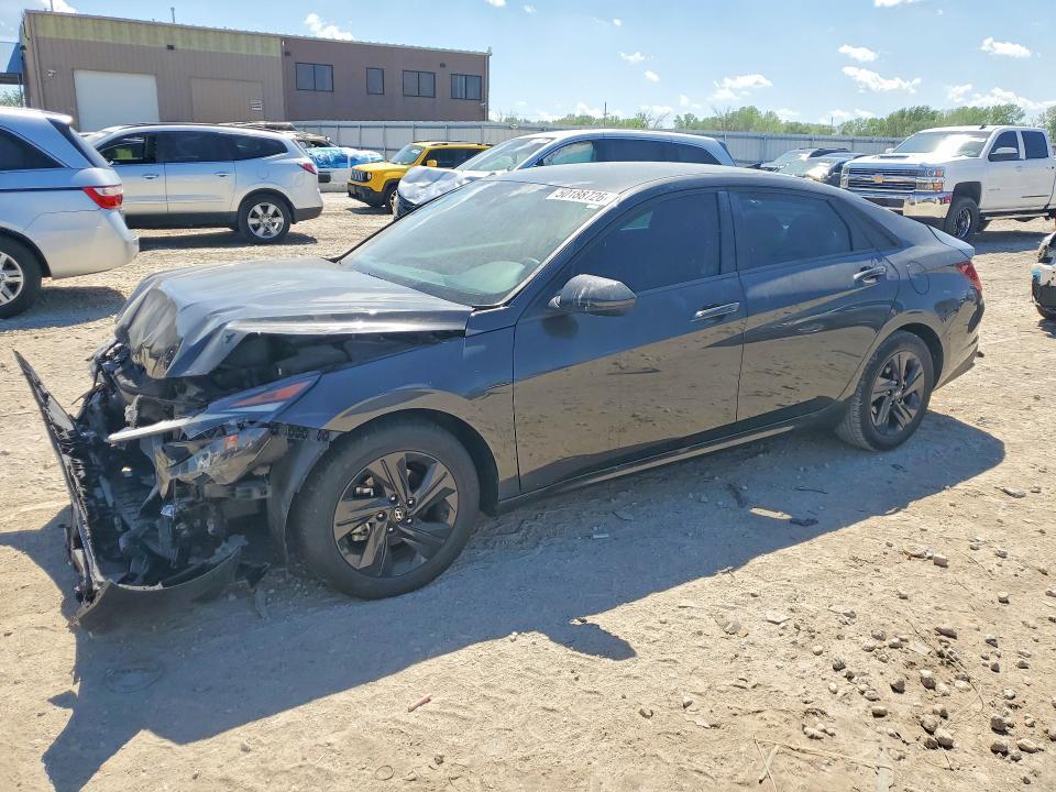 Hyundai Elantra 2022, VIN 5NPLN4AG4NH075845, 3/5