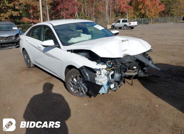 Hyundai Elantra 2023, VIN 5NPLS4AG0PH100154, 3/5