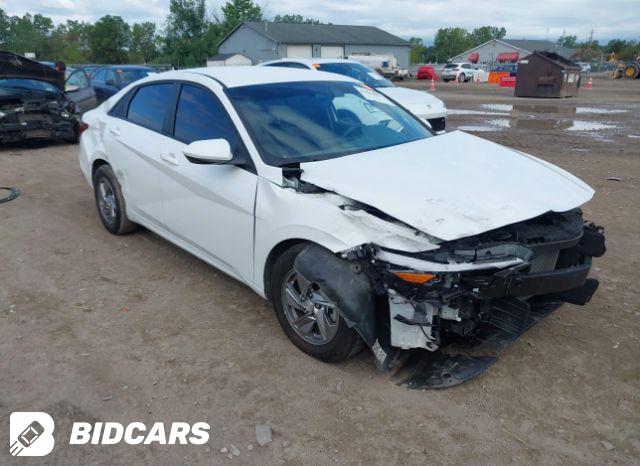 Hyundai Elantra 2023, VIN 5NPLS4AG5PH092245, 3/5