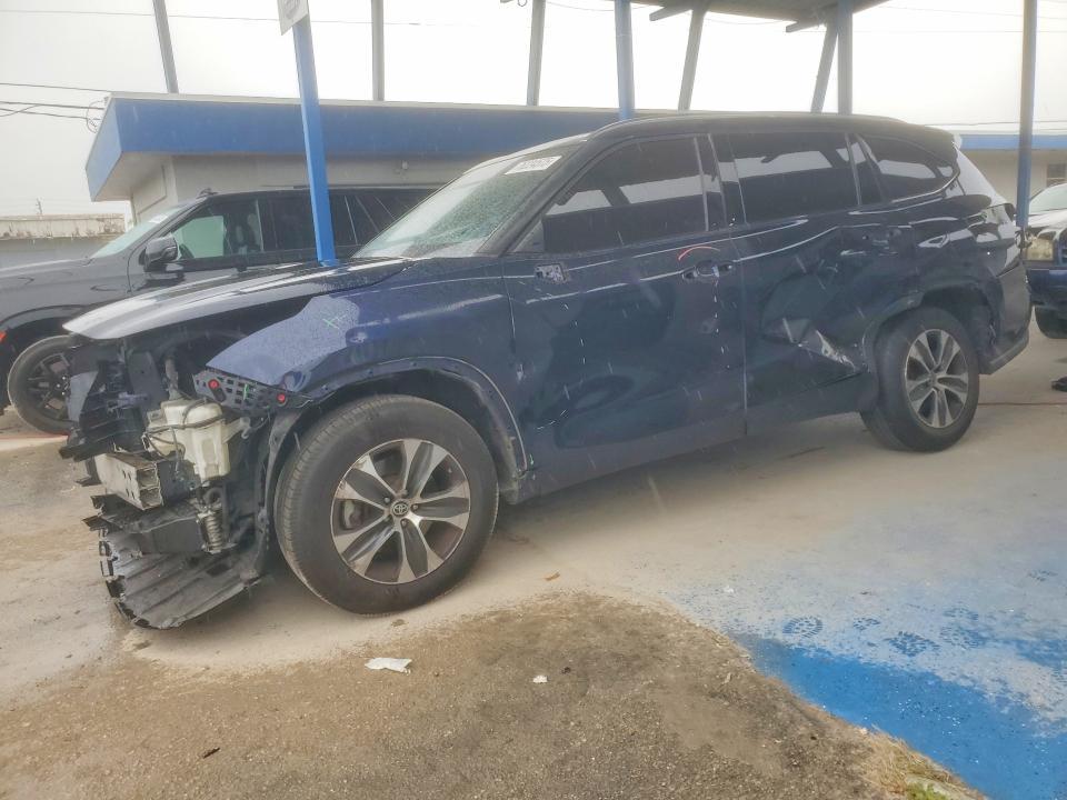 Toyota Highlander 2021, VIN 5TDBBRCH8MS065691, 1/5