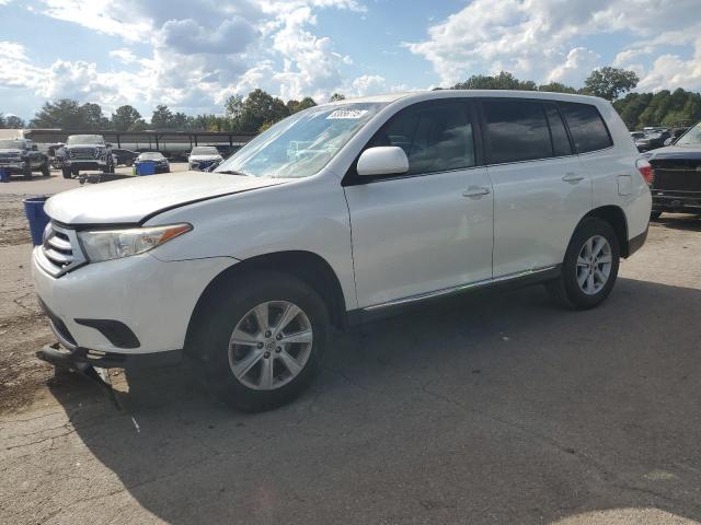 Toyota Highlander 2014, VIN 5TDBKRFH9ES020790, 4/5