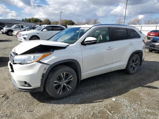 Toyota Highlander 2015, VIN 5TDBKRFHXFS145928, 1/6