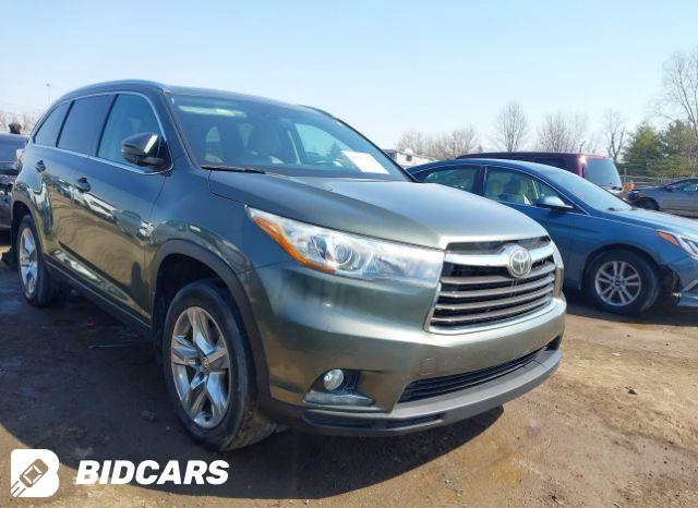 Toyota Highlander 2015, VIN 5TDBKRFHXFS145928, 2/6
