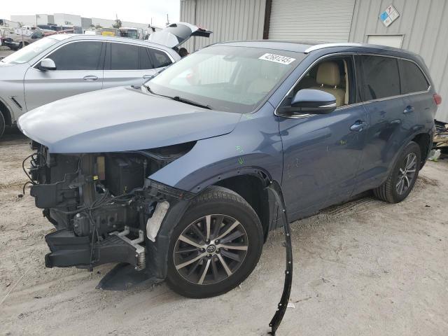 Toyota Highlander 2017, VIN 5TDBZRFH5HS481159, 1/11