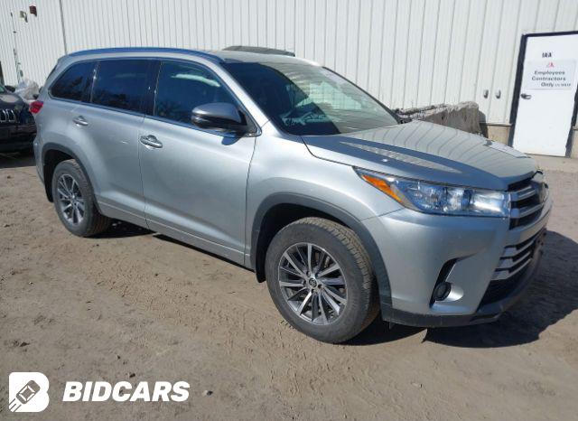 Toyota Highlander 2017, VIN 5TDBZRFH6HS446453, 8/9