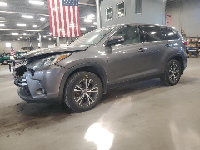 Toyota Highlander 2018, VIN 5TDBZRFH6JS877753, 2/5