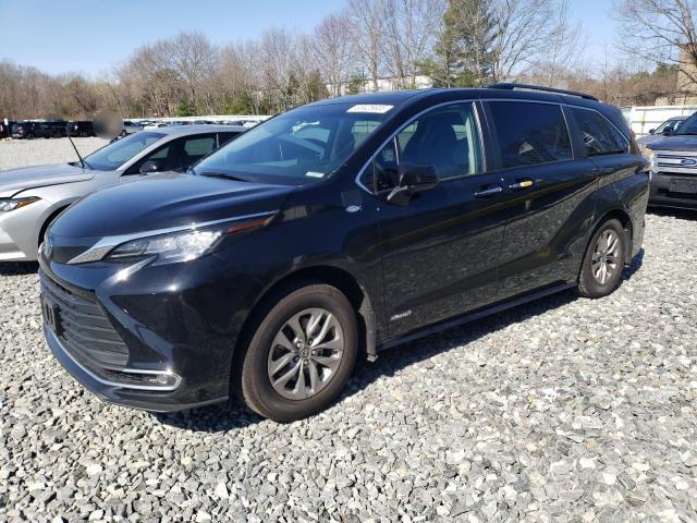 Toyota Sienna 2022, VIN 5TDDRKEC2NS127701, 2/7