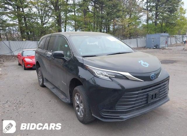 Toyota Sienna 2022, VIN 5TDDSKFC0NS052984, 4/5