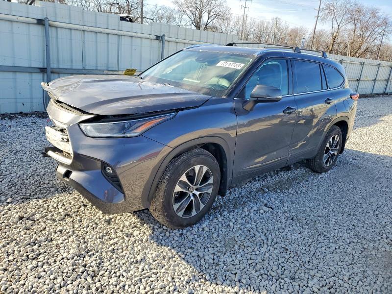 Toyota Highlander 2021, VIN 5TDGBRCH0MS521947, 3/5