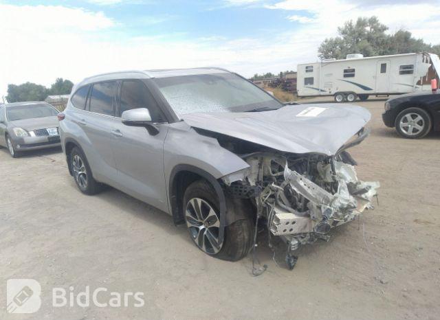 Toyota Highlander 2022, VIN 5TDGBRCH0NS550995, 1/5