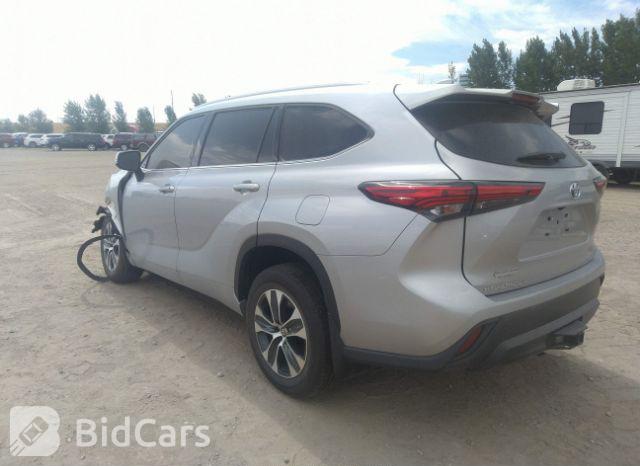 Toyota Highlander 2022, VIN 5TDGBRCH0NS550995, 3/5