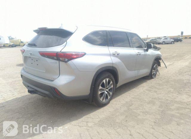 Toyota Highlander 2022, VIN 5TDGBRCH0NS550995, 4/5